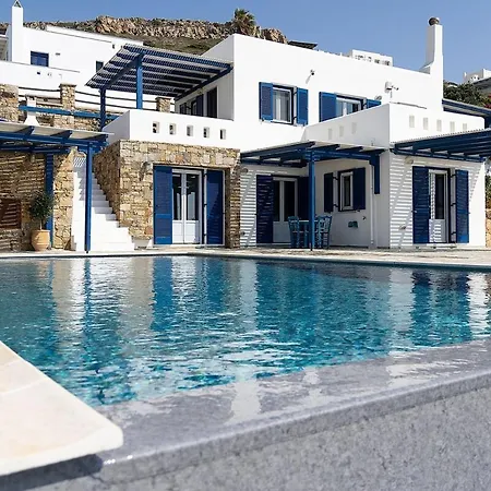 Elanora Villa *